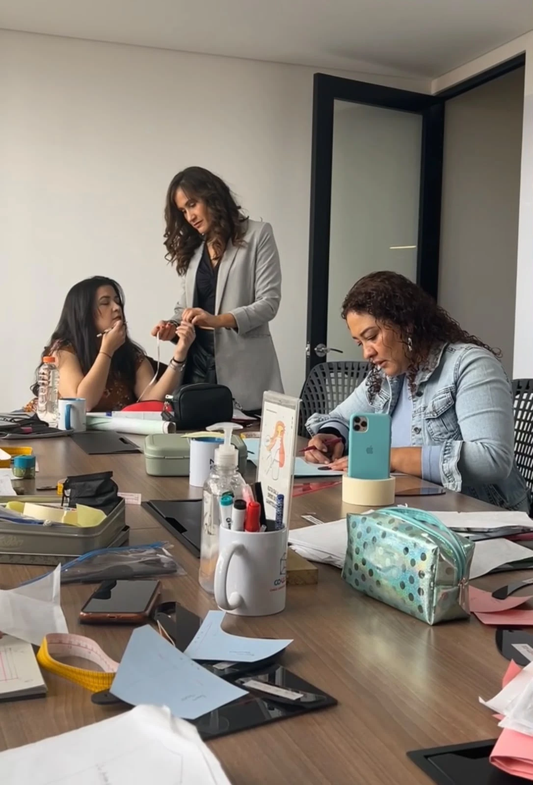 Sesión de trabajo con emprendedoras